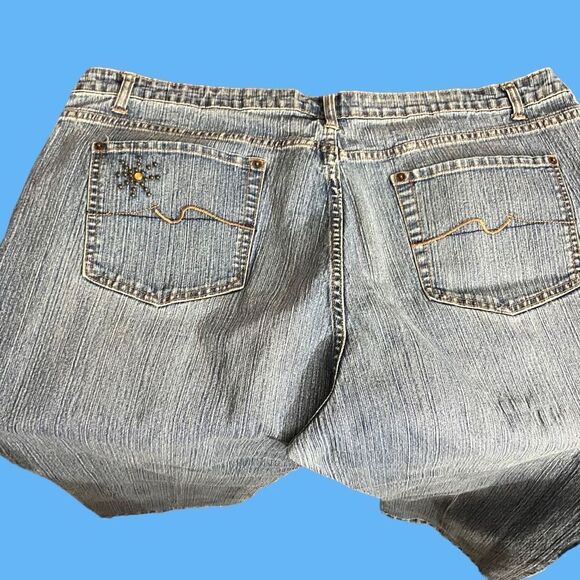 Vintage Diva Straight Leg, Midrise Blue Jeans / SZ: 22 - Picture 4 of 8